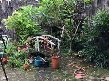 Rumah Asri Hitung Tanah Luas 326 m Strategis di Beji Depok 1.6 M an (risti)