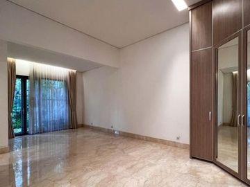 DIJUAL RUMAH di Jl SOLO / MENTENG, JAKPUS