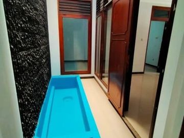 Rumah 2 lantai area Margacinta dekat gerbang Margahayu