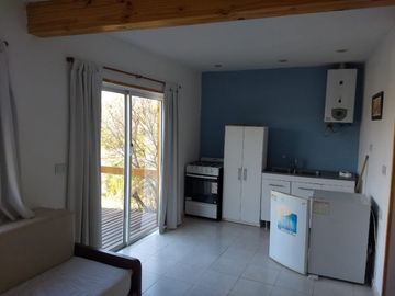 PROMOCIÃN DOLARES 60.000! Casa de 1 dormitorio y amplio terreno con increible vista al lago