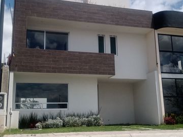 Se vende casa nueva en Residencial Explanada Sur Hidalgo Pachuca