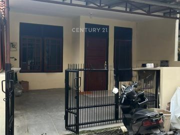 Dijual Rumah 2 Lantai Lokasi Samping Kampus STAN 8993