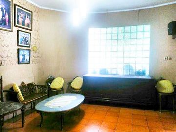 RUMAH STRATEGIS BISA DI JADIKAN TEMPAT USAHA DI TOMANG JAKARTA BARAT