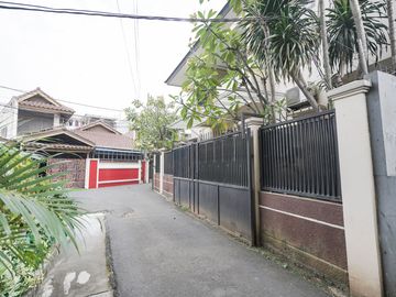 Rumah Hadap Timur LB 550 SHM 10 Menit ke Kota Kasablanka J-40769