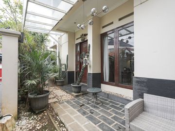 Rumah Hadap Timur LB 550 SHM 10 Menit ke Kota Kasablanka J-40769