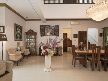 Rumah Hadap Timur LB 550 SHM 10 Menit ke Kota Kasablanka J-40769
