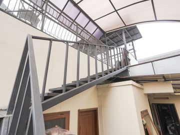 Rumah Hadap Timur LB 550 SHM 10 Menit ke Kota Kasablanka J-40769