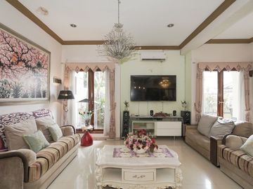 Rumah Hadap Timur LB 550 SHM 10 Menit ke Kota Kasablanka J-40769