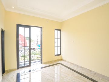 Rumah 2 Lt SHM 5 Mnt ke Gerbang Tol Sawangan Dibantu KPR J-48448