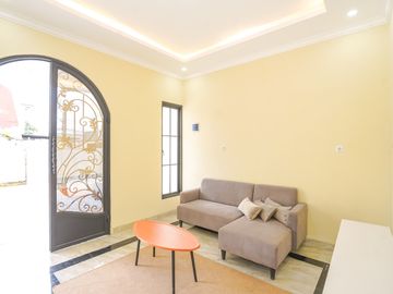 Rumah 2 Lt SHM 5 Mnt ke Gerbang Tol Sawangan Dibantu KPR J-48448