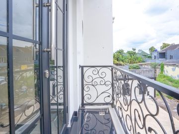 Rumah 2 Lt SHM 5 Mnt ke Gerbang Tol Sawangan Dibantu KPR J-48448