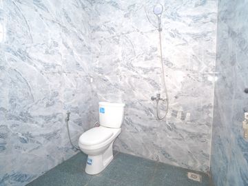 Rumah 2 Lt SHM 5 Mnt ke Gerbang Tol Sawangan Dibantu KPR J-48448