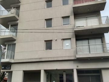 Departamento 2 Amb Excelente Estado Al Frente