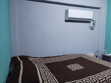 Casa Americana en VENTA con Galpón, Depósito o Taller en su fondo en Barrio Almafuerte de Glew.