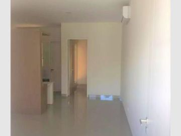 Rumah baru dekat kampus ubaya di tenggilis surabaya