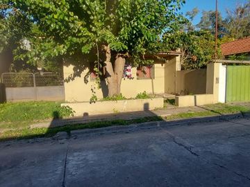 Casa en venta en Lujan Centro