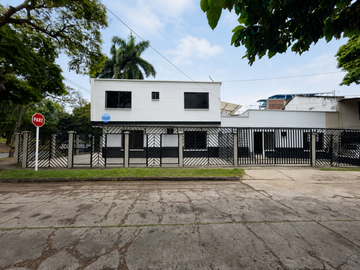 casa en venta en prados del norte. Cod V18186
