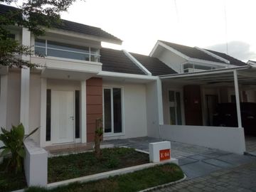 Rumah Cantik Bebas Banjir Hanya 6 Menit Dari Bandara Manado