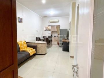 Dijual rumah di alam galaxy Surabaya barat