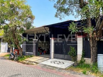 Dijual rumah di alam galaxy Surabaya barat
