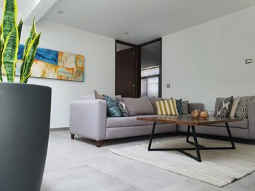 COMPRA HERMOSO TOWNHOUSES EN VILLANDARES, SLP