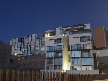 COMPRA HERMOSO TOWNHOUSES EN VILLANDARES, SLP