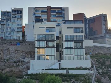 COMPRA HERMOSO TOWNHOUSES EN VILLANDARES, SLP