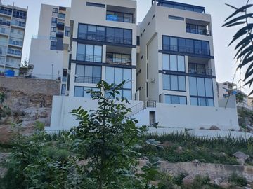 COMPRA HERMOSO TOWNHOUSES EN VILLANDARES, SLP