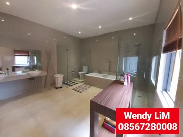 DIJUAL RUMAH ASRI & TENANG di OZONE RESIDENCE BINTARO, JAKSEL