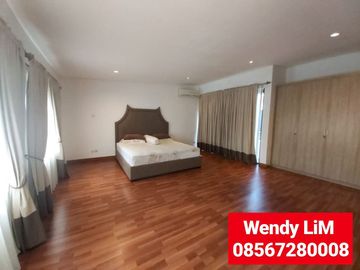 DIJUAL RUMAH ASRI & TENANG di OZONE RESIDENCE BINTARO, JAKSEL