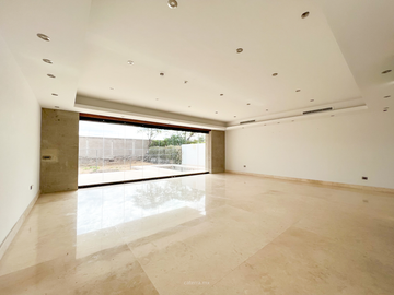 VENTA DE CASA EN LOS LAGOS