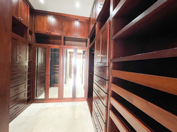 VENTA DE CASA EN LOS LAGOS