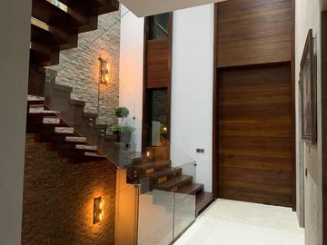 VENTA DE CASA EN LOS LAGOS