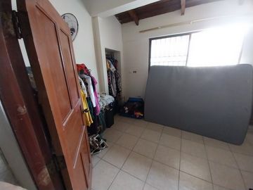 Puerto Cayo: Se Vende Casa Frente al Mar en Puerto Cayo