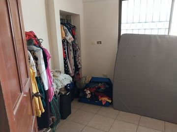 Puerto Cayo: Se Vende Casa Frente al Mar en Puerto Cayo
