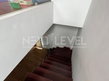 Rumah 2Lantai Permata Jingga Soekarno Hatta Malang