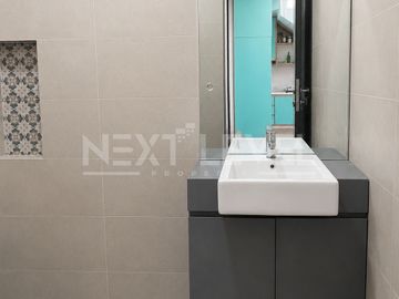 Rumah 2Lantai Permata Jingga Soekarno Hatta Malang