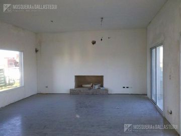 Casa en venta- Barrio Privado San Marco