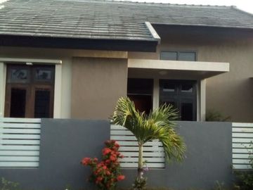 House in Tinggar Ampenan