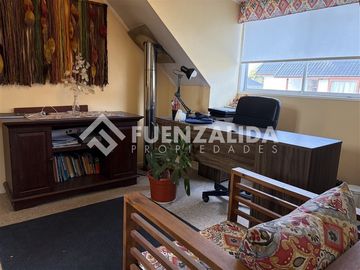 Venta Casa AMOBLADA 3D2B Quincho Zona Clínica Puerto Varas