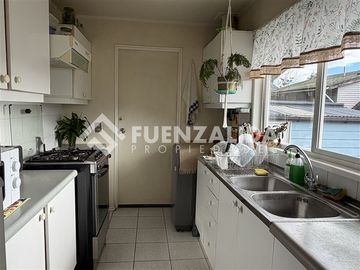 Venta Casa AMOBLADA 3D2B Quincho Zona Clínica Puerto Varas