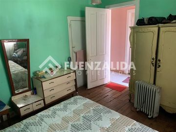 Solo Contado!!! Casa en venta de 4 dorm. en Independencia