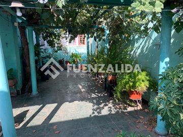 Solo Contado!!! Casa en venta de 4 dorm. en Independencia