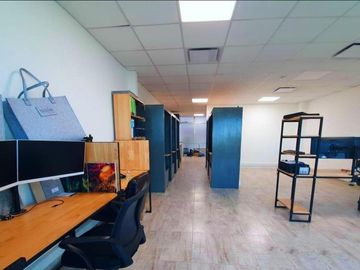 Oficina - Amaneceres Office (Comerciales)