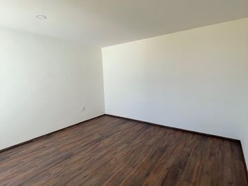 VENTA DE CASA FRACCIONAMIENTO MIRALTA