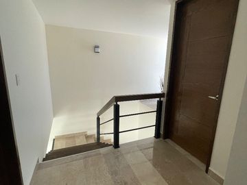VENTA DE CASA FRACCIONAMIENTO MIRALTA