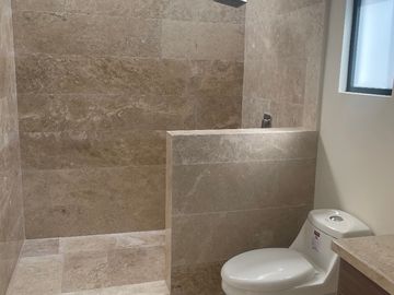 VENTA DE CASA FRACCIONAMIENTO MIRALTA
