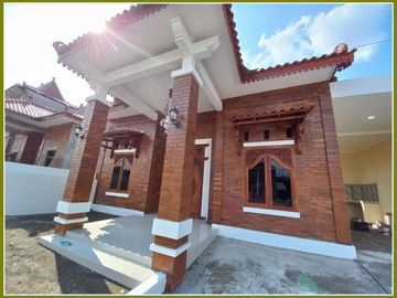 PALING DEPAN, Rumah Megah Konsep Jawa Dekat Candi Prambanan
