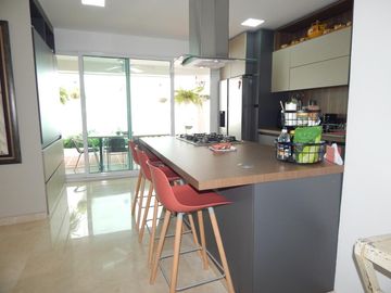 casa condominio en arriendo/venta en la castellana. Cod V79095