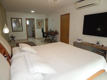 casa condominio en arriendo/venta en la castellana. Cod V79095